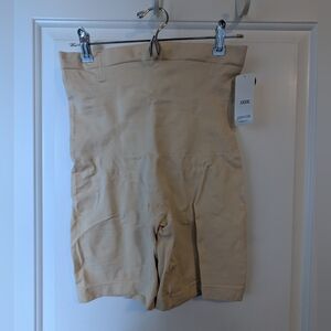 Empetua Everyday High Waisted Shaper Shorts